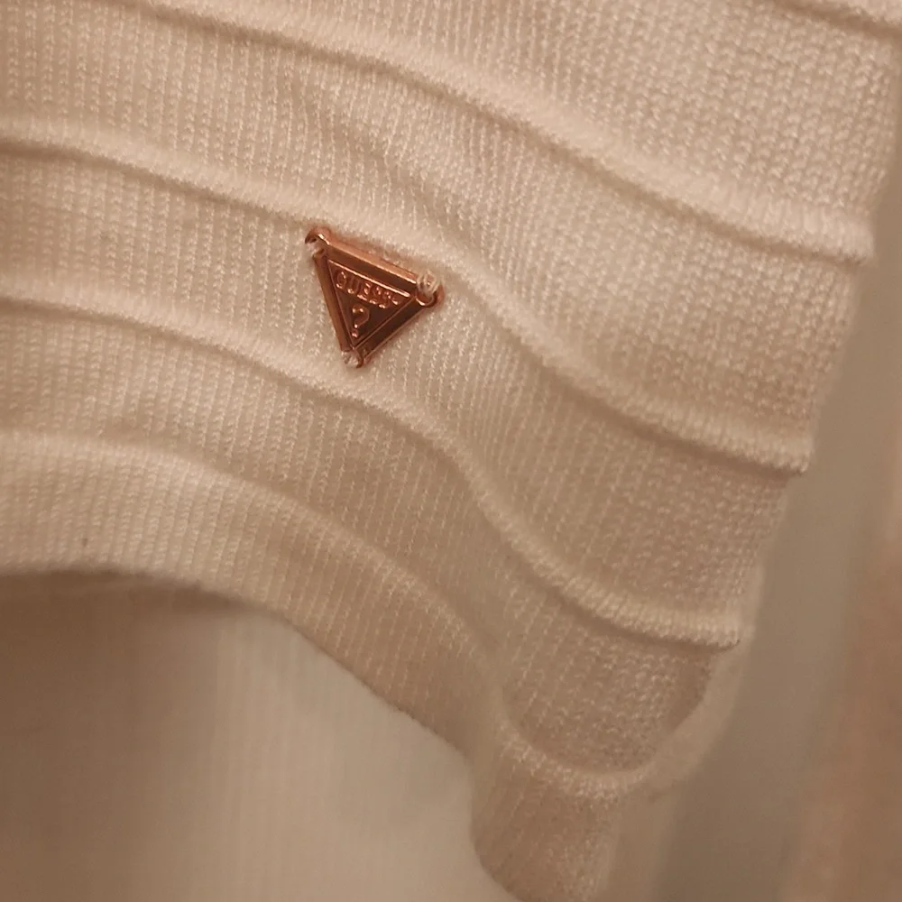 Sweater - Picture 2 of 4
